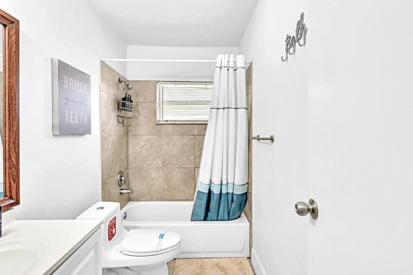 Modern 2Br Oasis Mins To Beach & Casino Db2 Dania Beach Ngoại thất bức ảnh